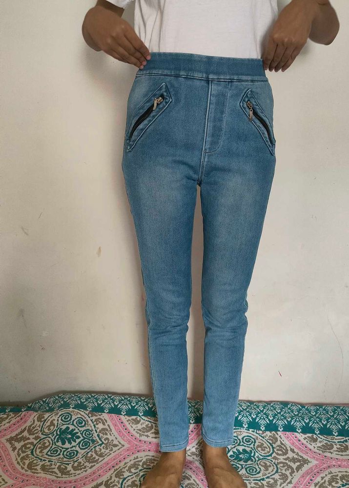 Blue Denim Jeans with Zipper Pockets