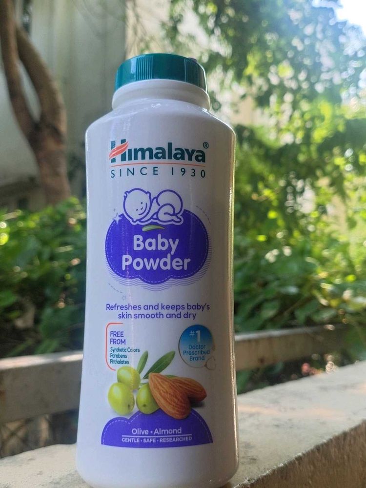 Himalaya Baby powder