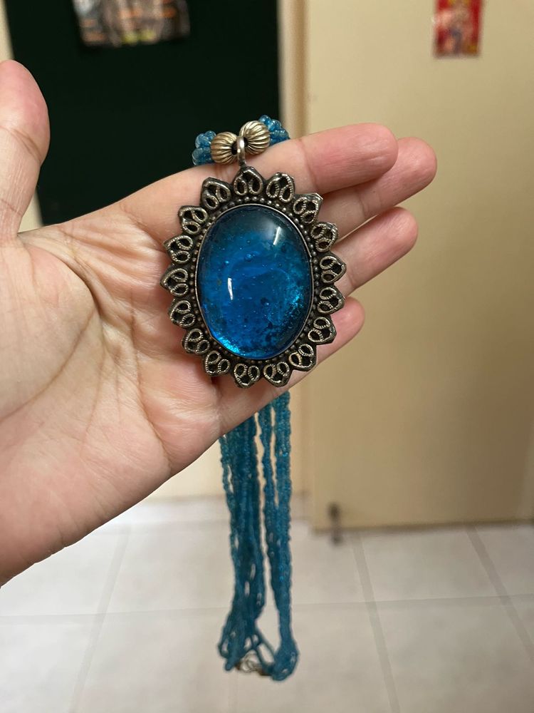 Vintage Blue Stone Pendant Necklace