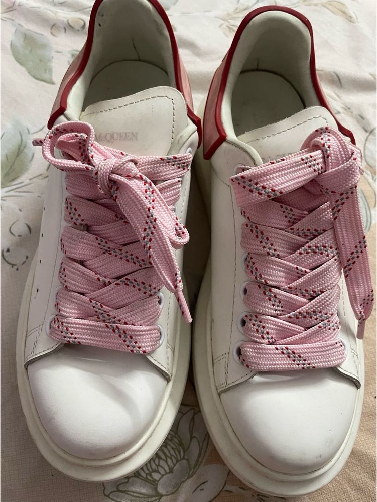 Alexander McQueen  Sneakers