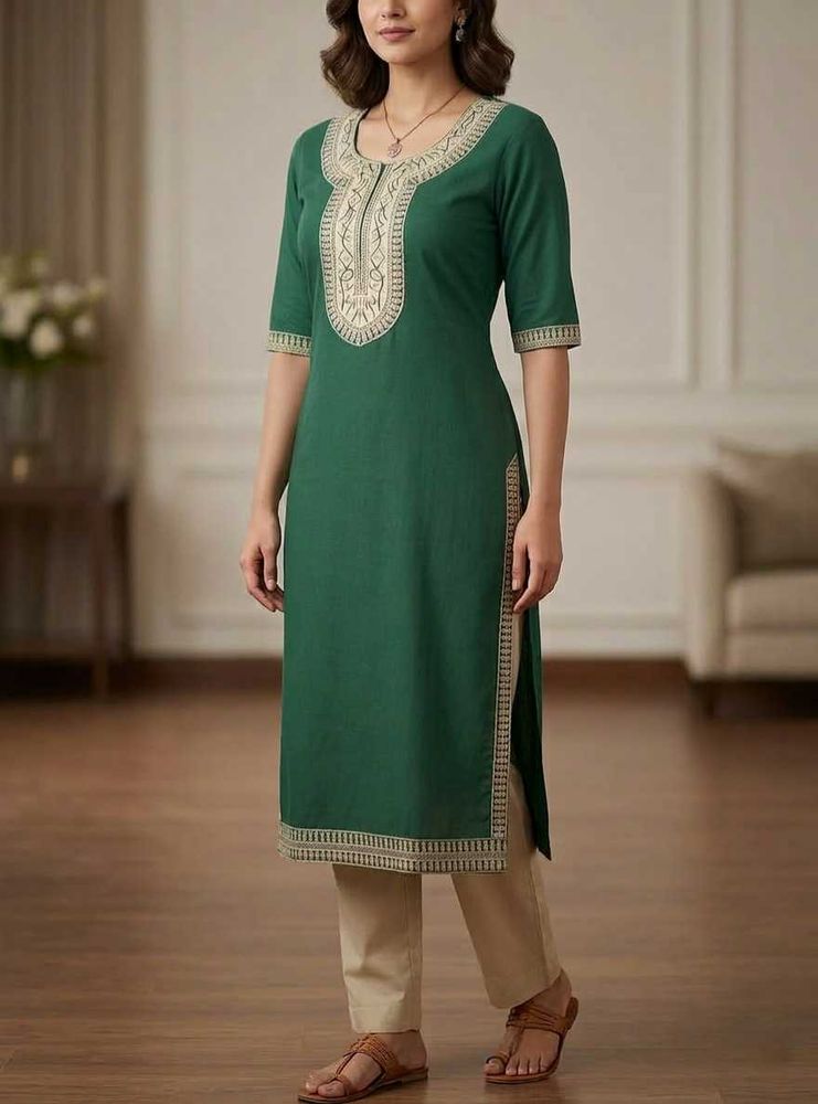 Elegant Green Kurta with Intricate Neckline