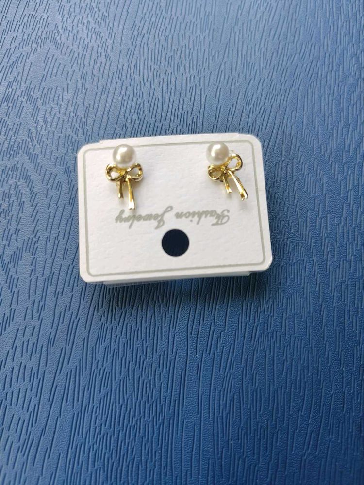 Pearl Bow Stud Earrings