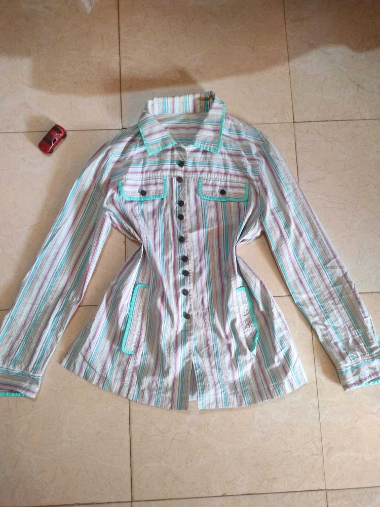 Y2K Striped Button-Up Shirt🦢🌟🪞