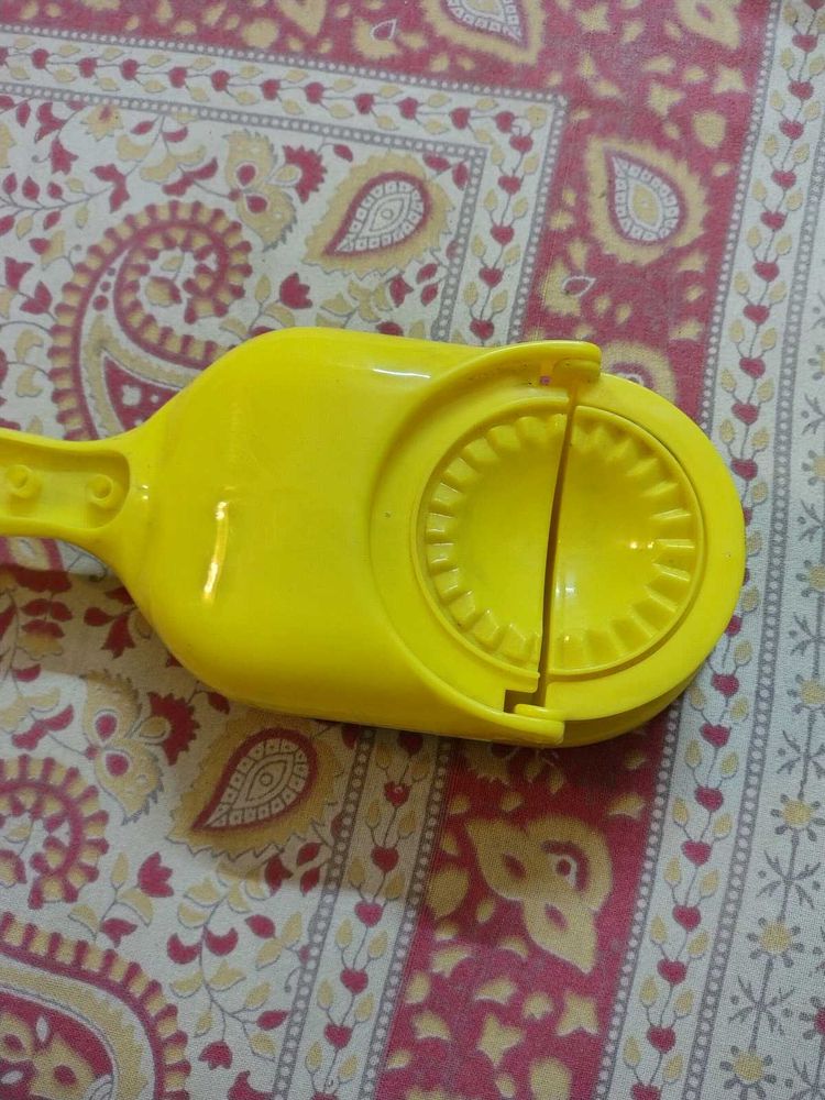 Momo Maker