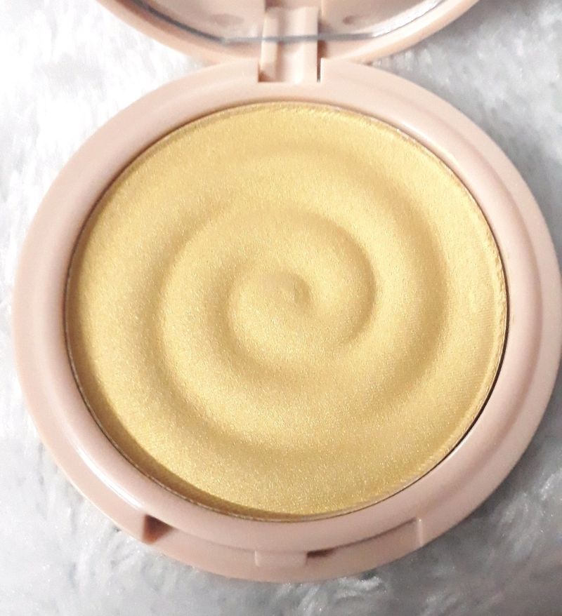 MyGlamm K.Play Flavoured Highlighter-Ripe Melon (Beige)-Bright Gold Shade, 9 g| Highlighter For Face |Illuminating Powder