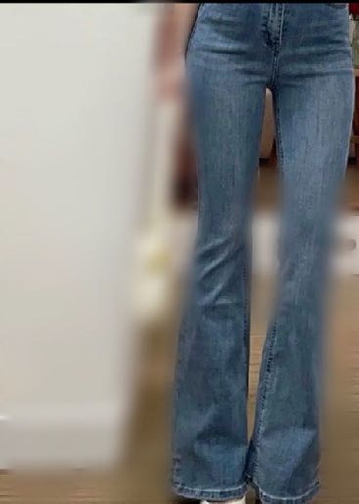 SUPER HIGH FLARED JEANS👖