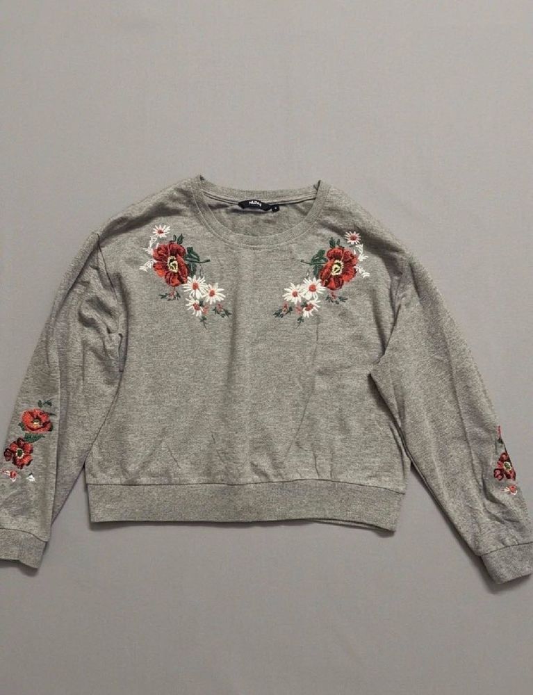 Embroidered Floral Sweatshirt