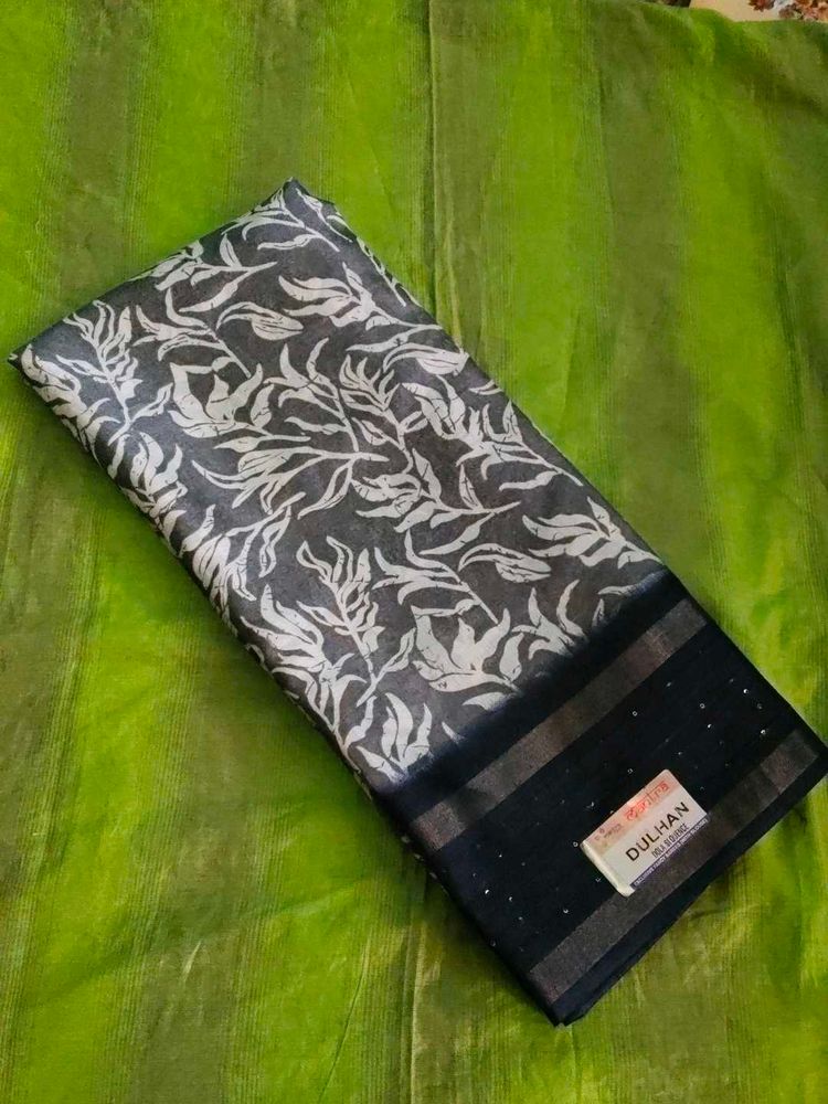Elegant Grey Floral Saree.it is New Saree..
