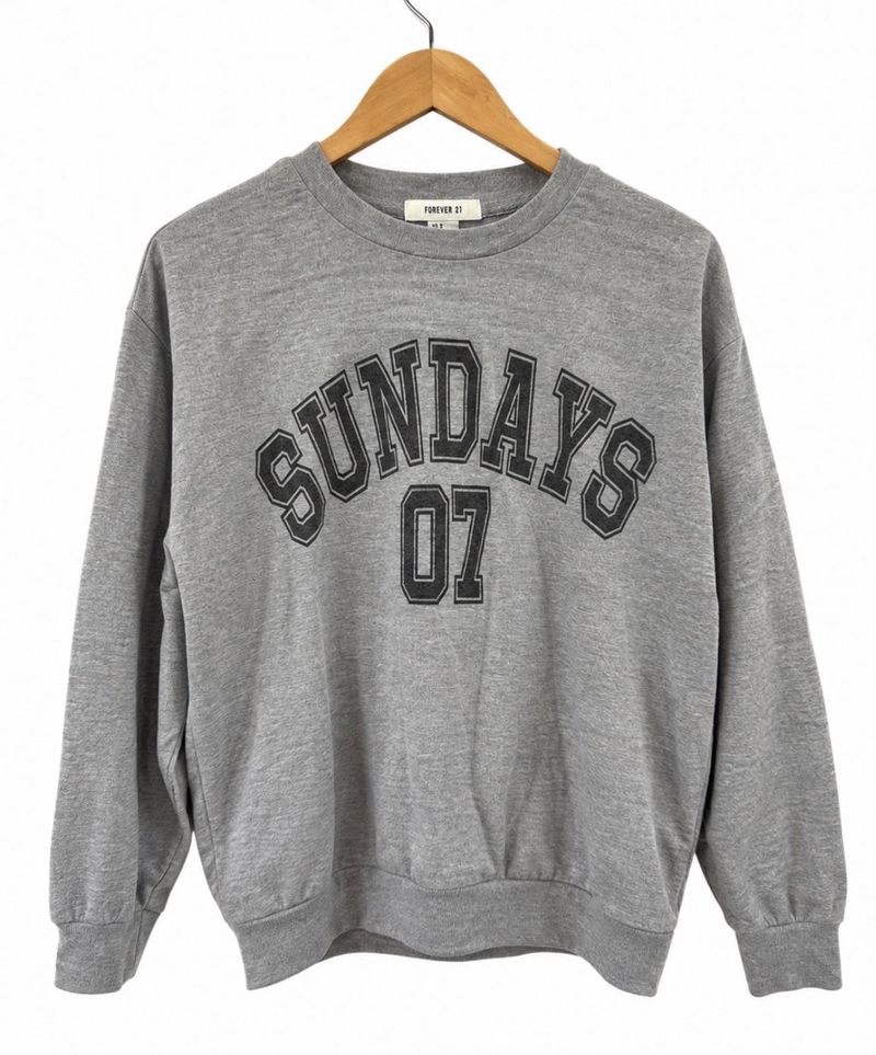 Forever 21 "SUNDAYS 07" Sweatshirt