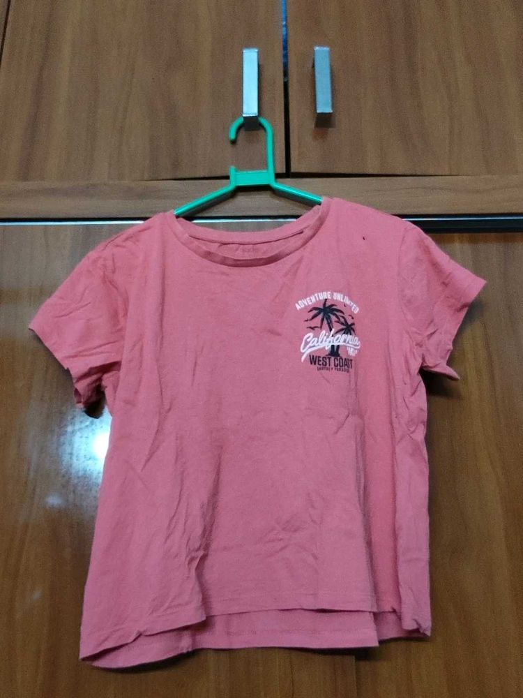 Coral Graphic T-Shirt