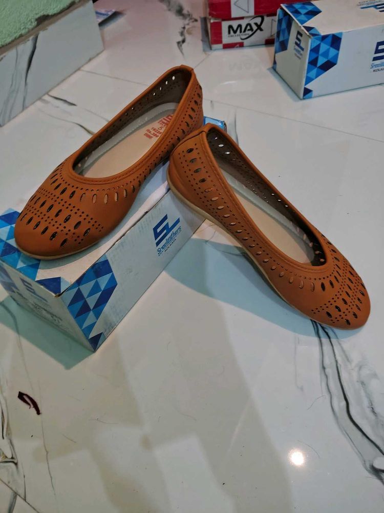 Stylish Brown Jutti Flats
