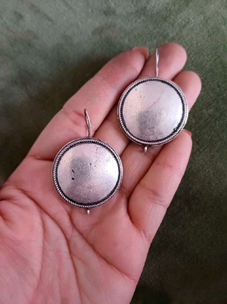 oxidized Silverlookalike lightweight Round Earring
