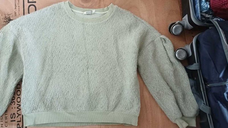 Cozy Green Pullover Sweater