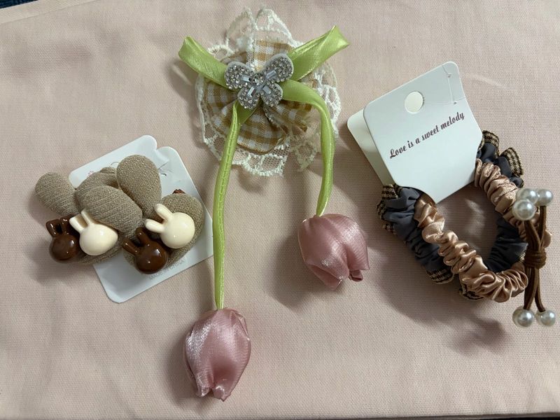 Cute Hair Accessories Set of 3(brand new)