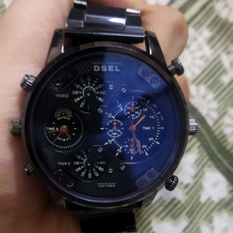 Stylish DSEL Chronograph Watch
