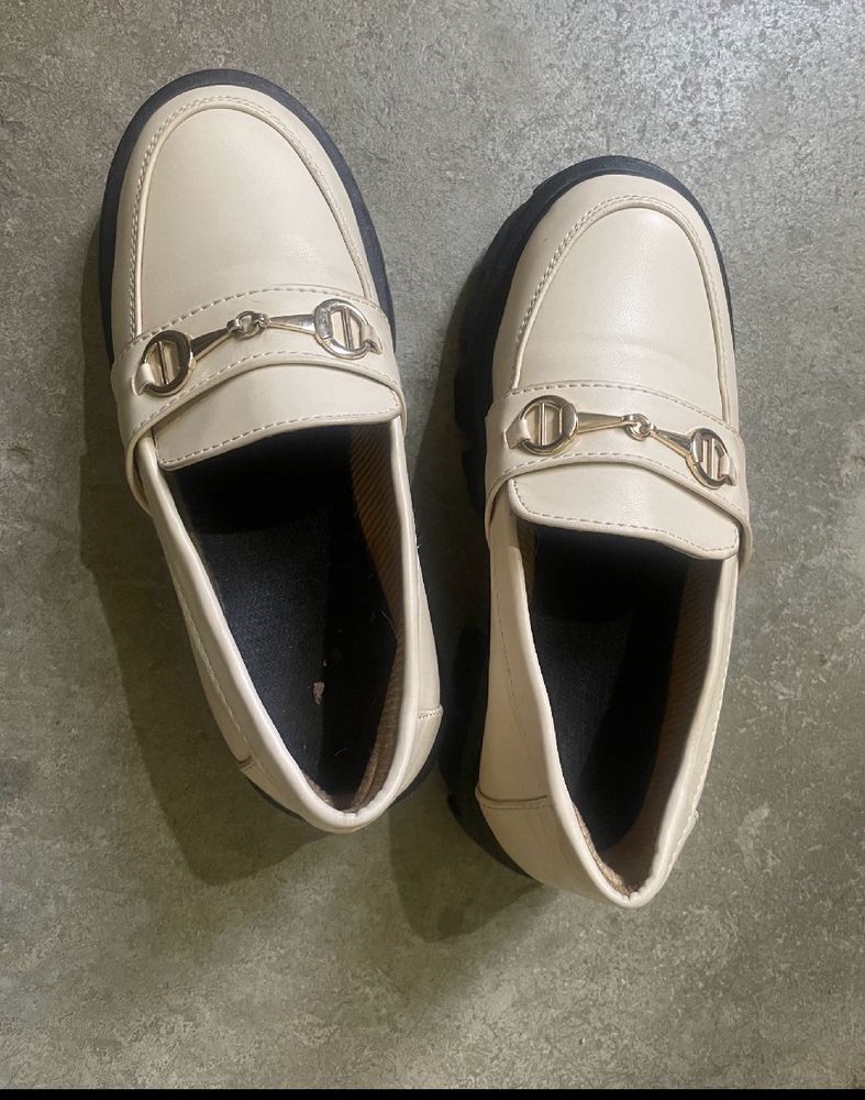 Biege Shoetopia Loafers