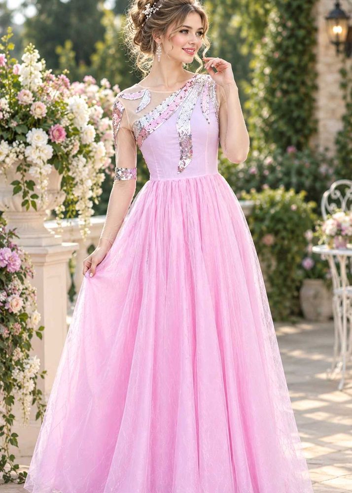 Stunning Pink Embellished Gown🩷👑👰
