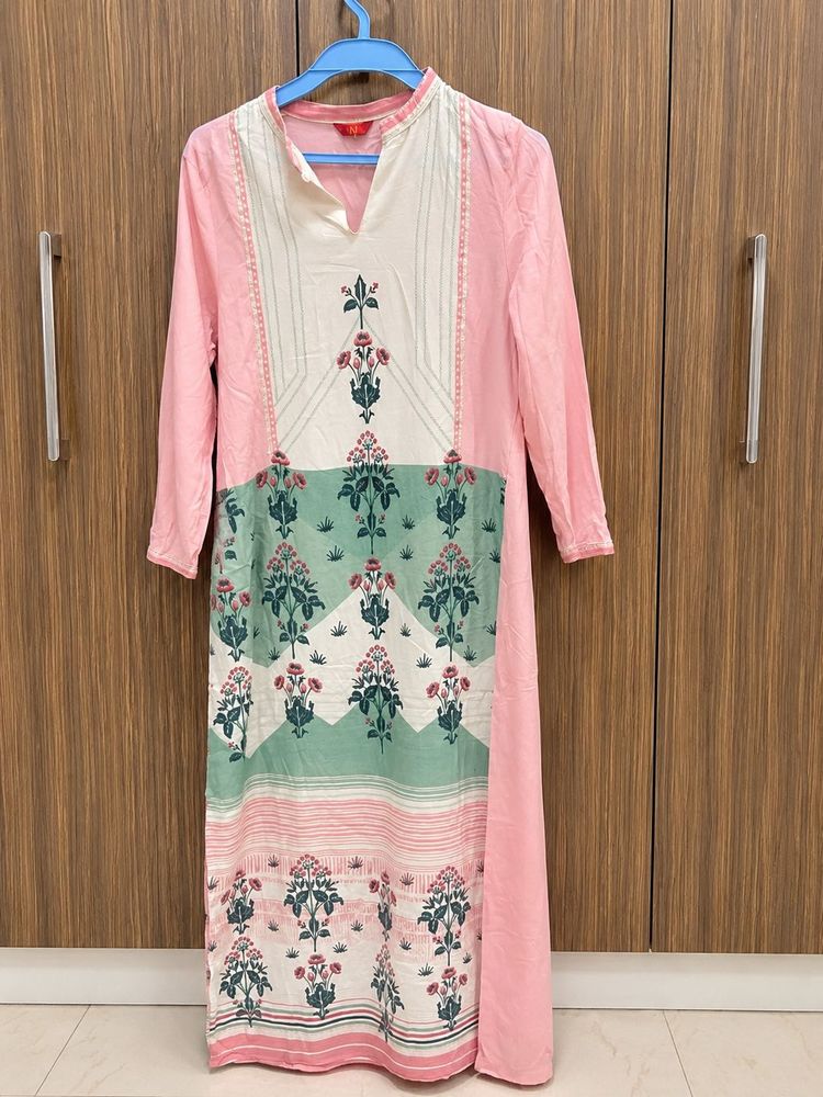 Beautiful Floral Print Kurta