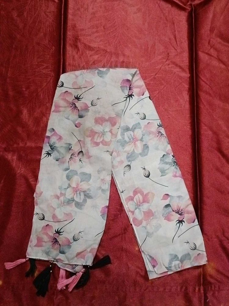 Floral Print Scarf with Tassels