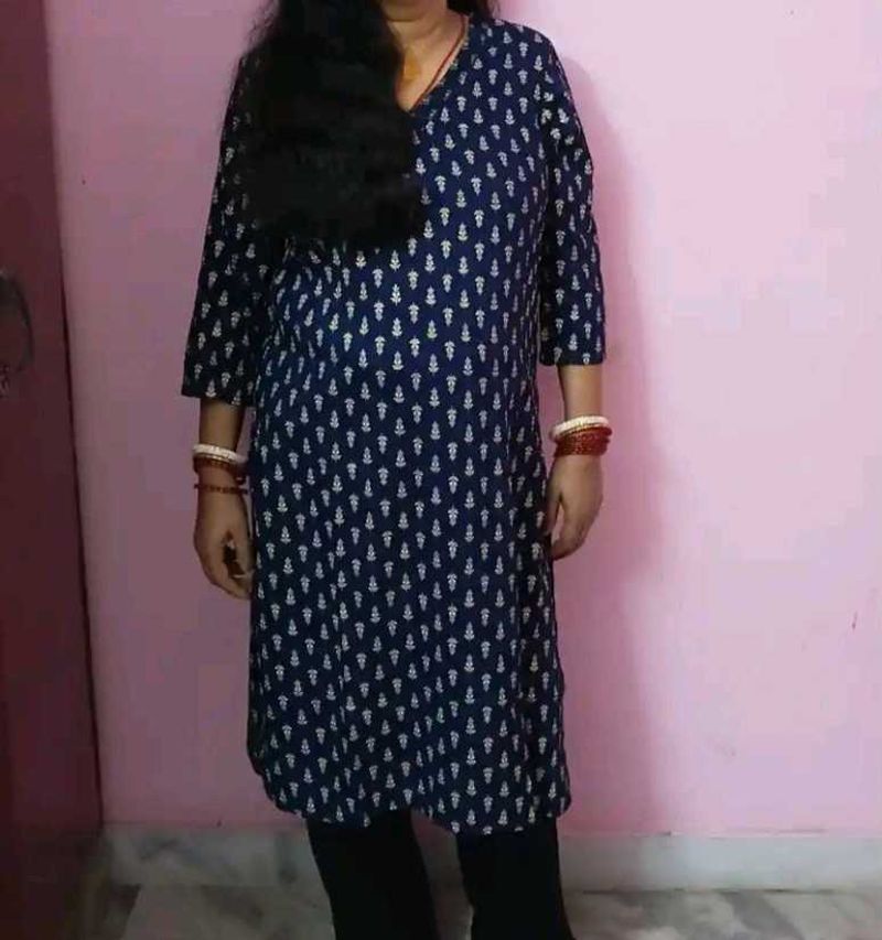 v - Neck Navy blue kurta