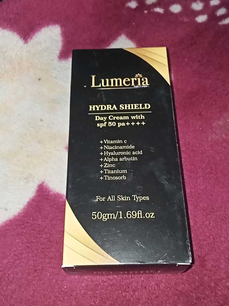 Lumeria Hydra Shield Day Cream SPF 50 &amp; Lipbalm