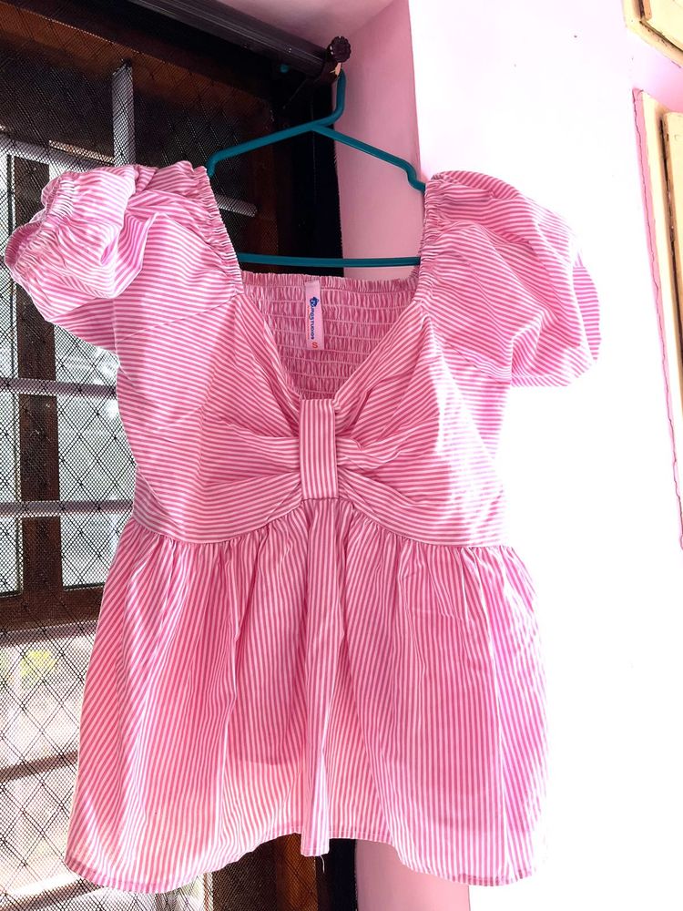 Chic Pink &amp; White Striped Puff Sleeve Peplum Top