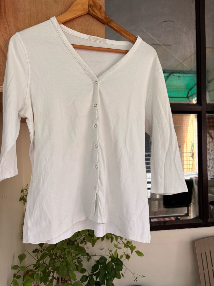 White 3/4 Sleeve V-Neck Top