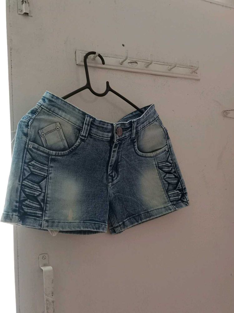 Stylish Blue Denim Shorts