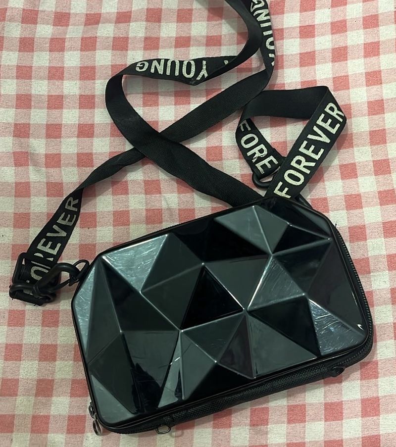 Geometric Black Crossbody Bag