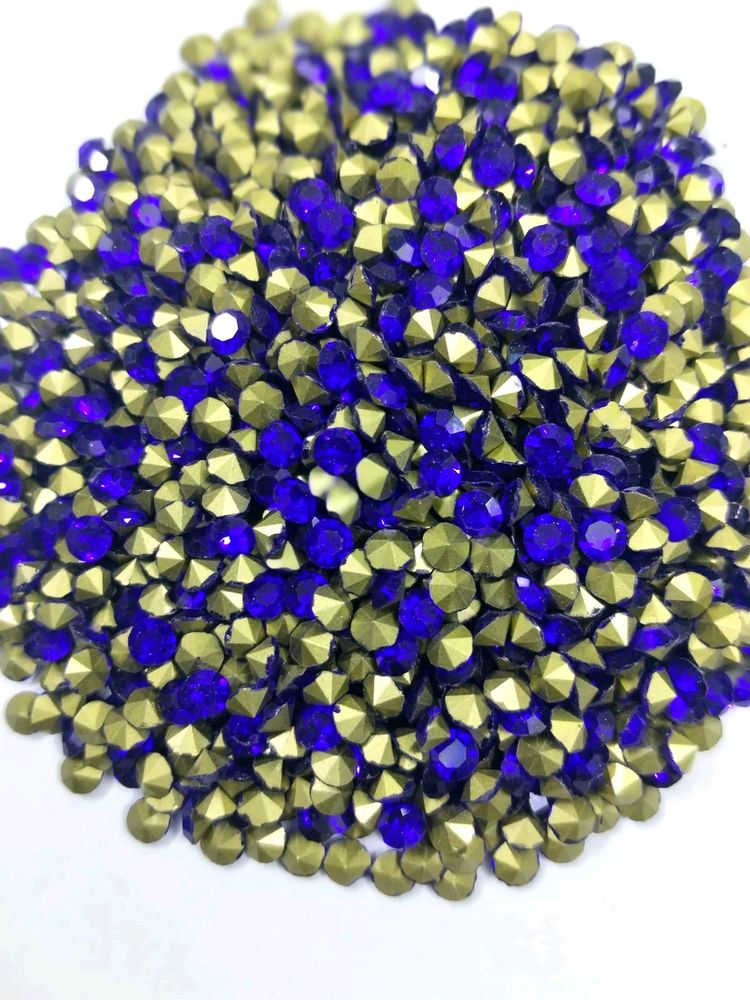 Jarkan Crystal Rhinestone Diamond Blue large30 pic