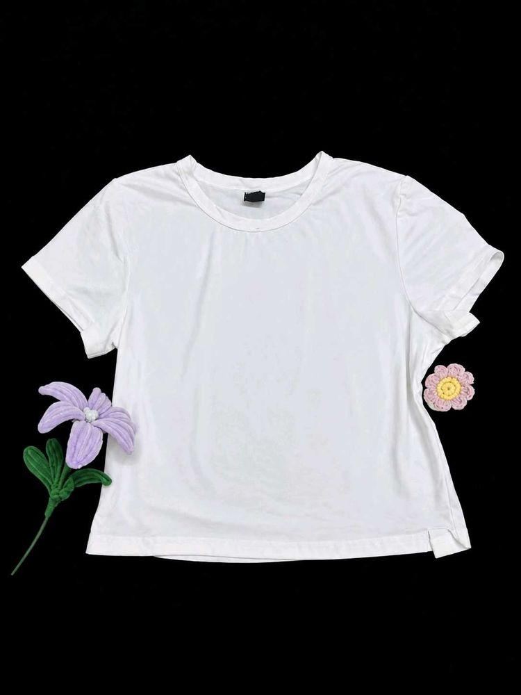 Classic White Crew Neck T-Shirt