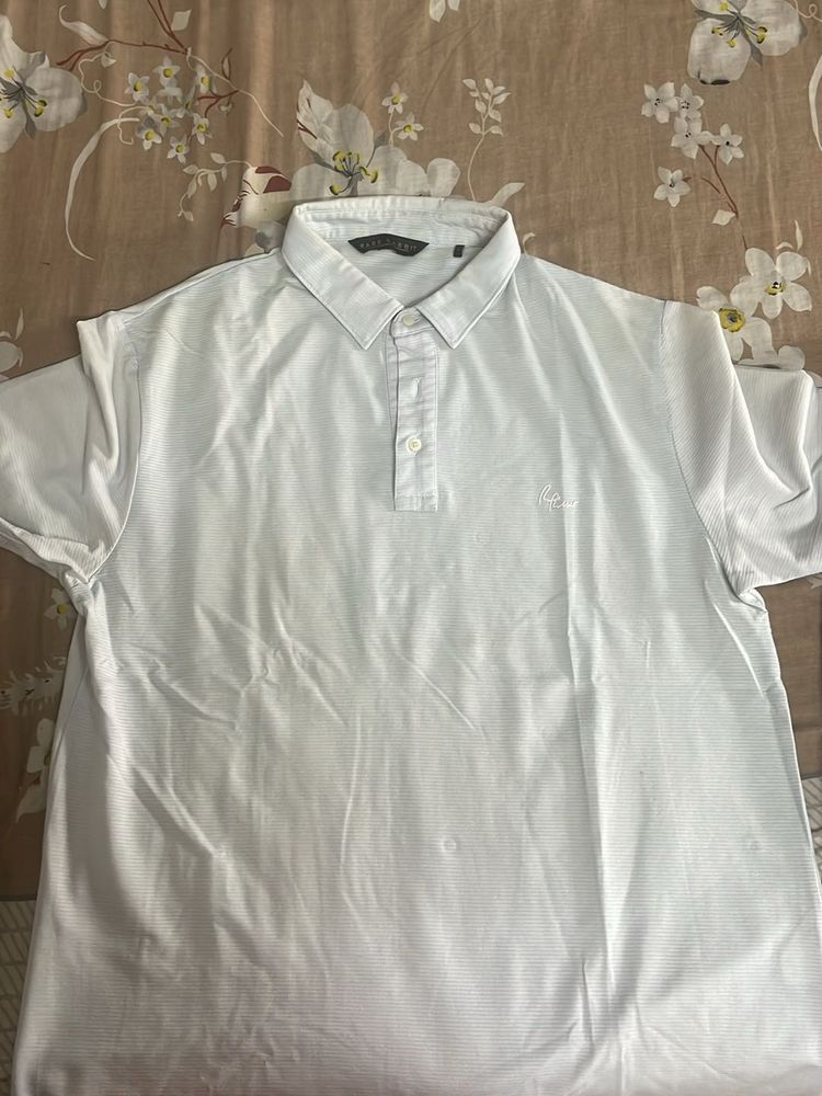 Men’s silver Rare Rabbit Tshirt
