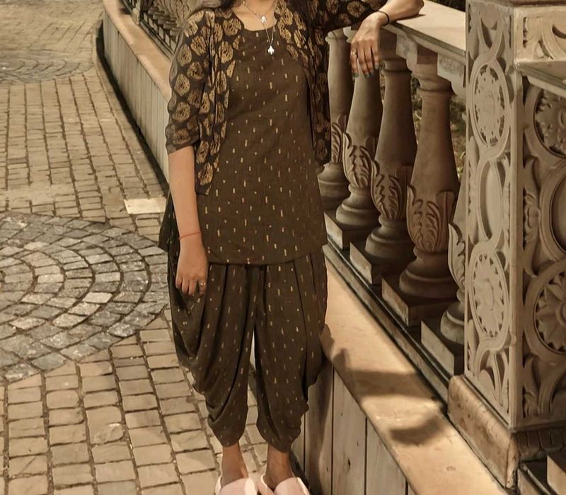Libas Women Kurta Dhoti Pant And Ethnic Jacket