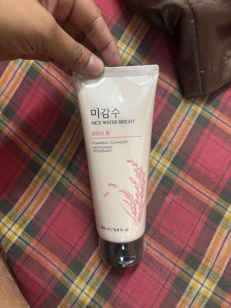 Rice Water Bright Foaming Cleanser