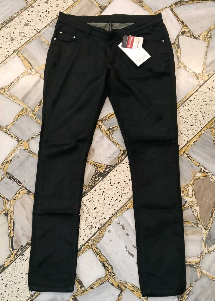 JEANS FOR WOMEN 30 WAIST