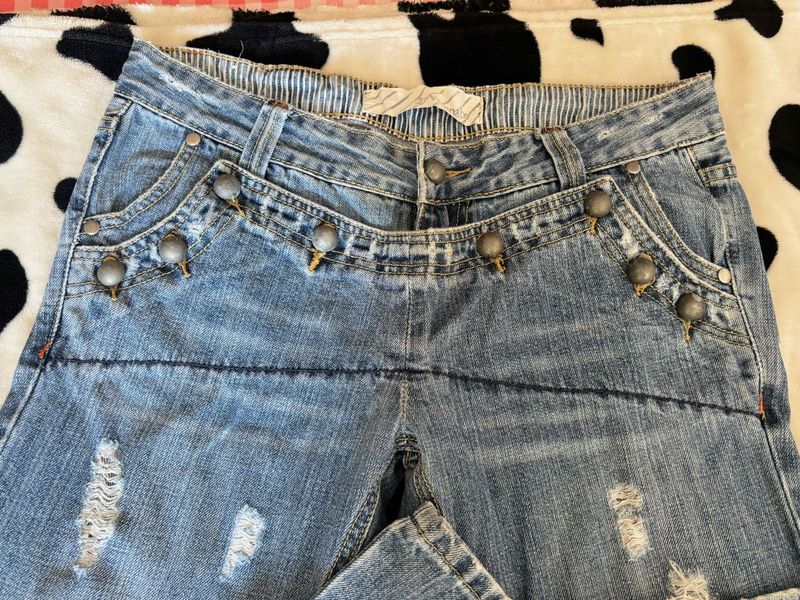 y2k low rised jeans