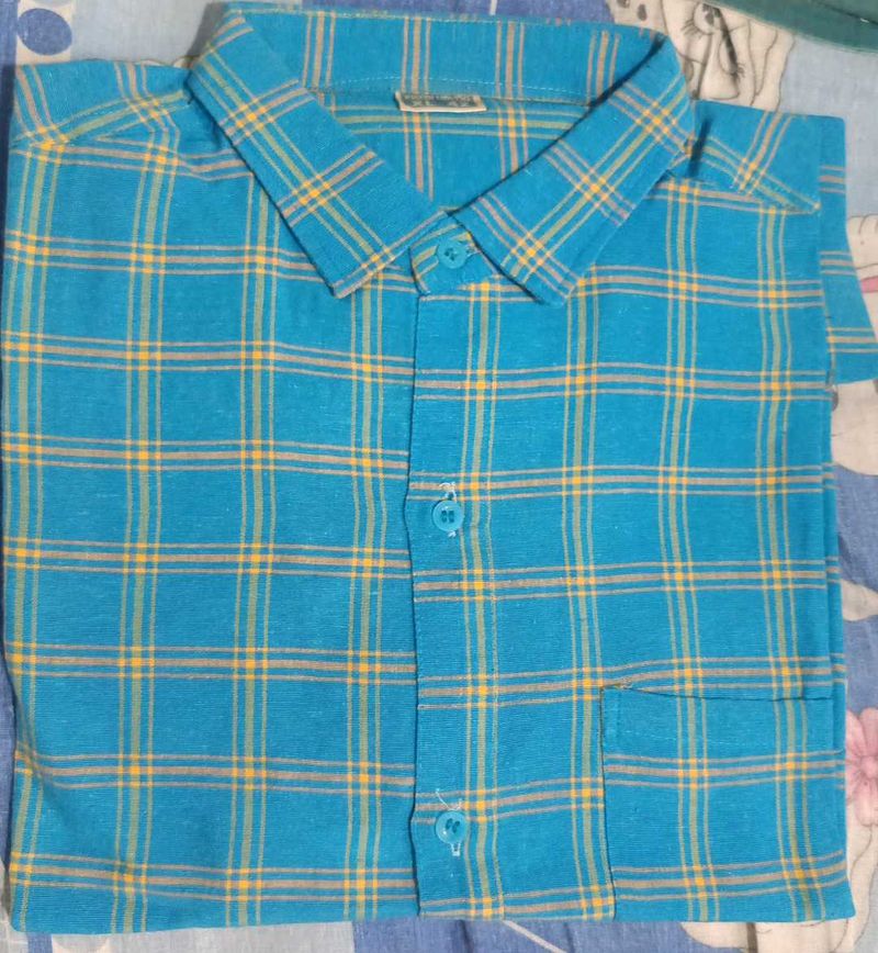 Men's Blue Plaid Button-Up Shirt