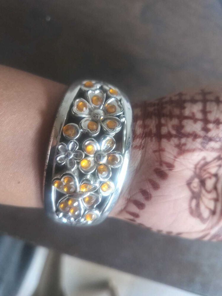 Silver Floral Bangle