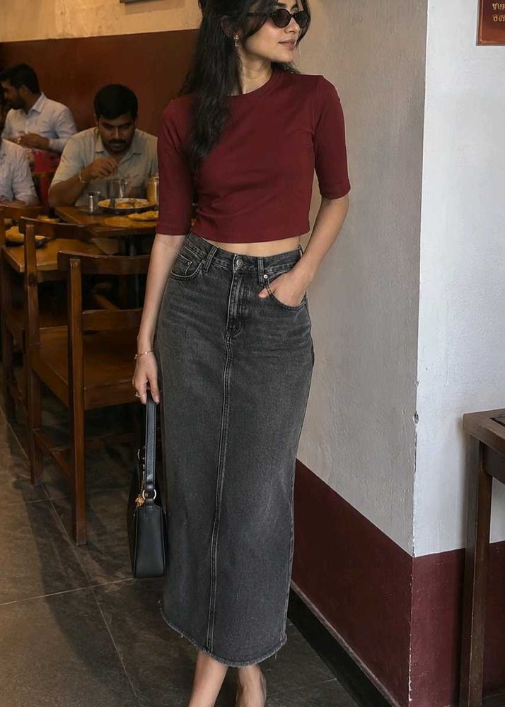 burgundy crop top with good
