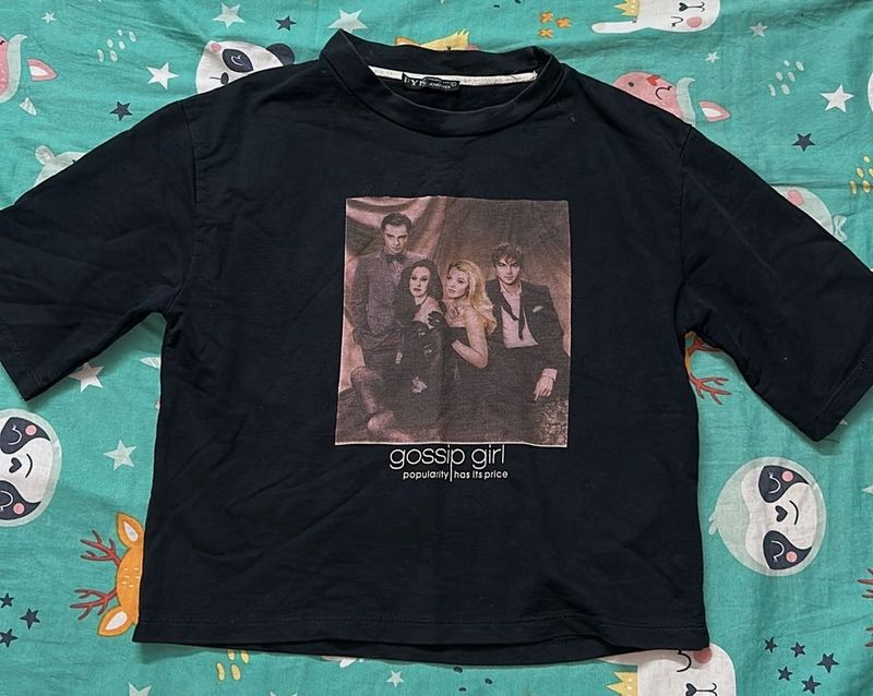 Gossip Girl Graphic Oversized T-Shirt