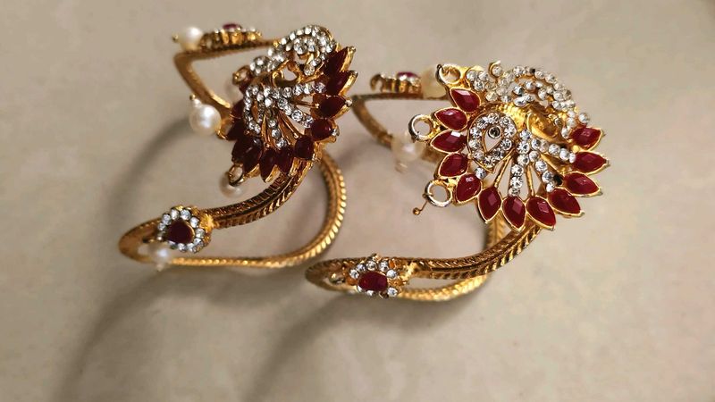 Peacock Design girls Vanki Armlet