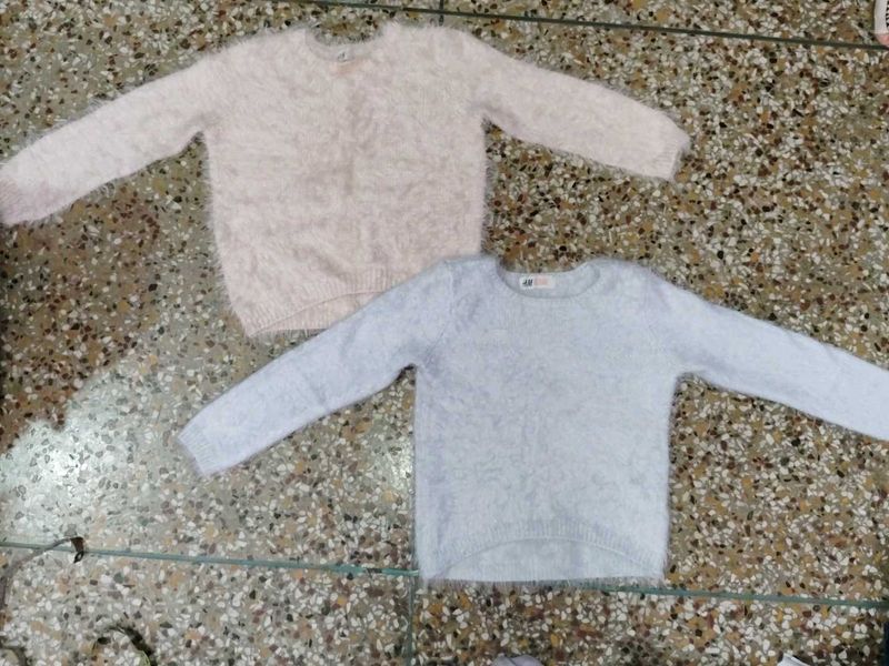wool sweatshirt  puffy jaisi ... Combo