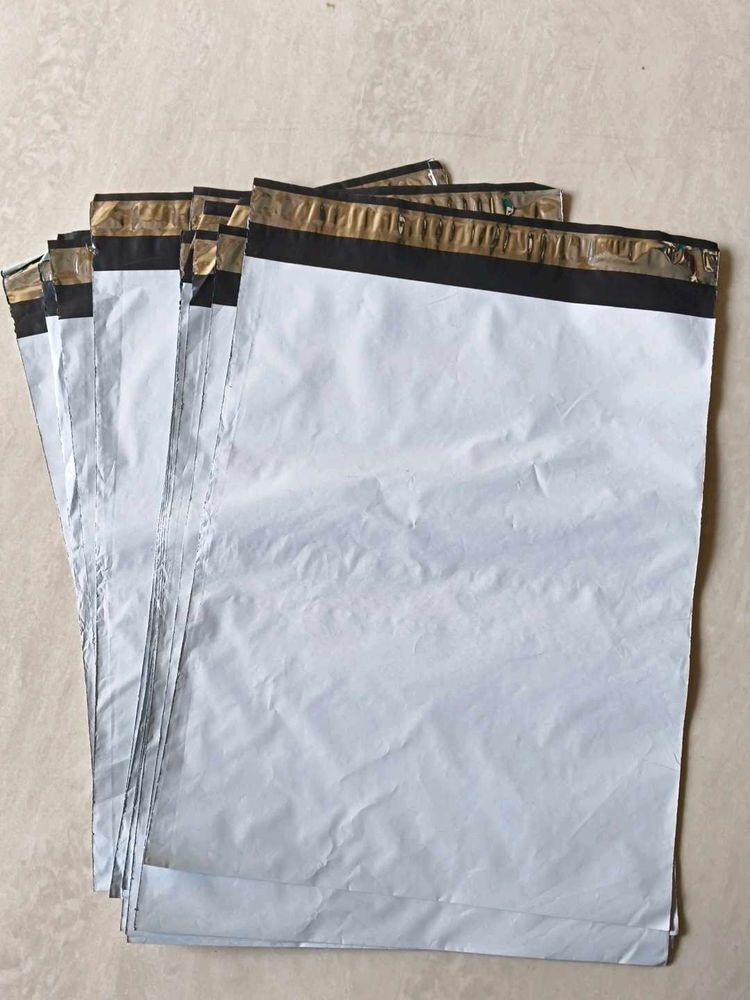100 Shipping Bags Without Pod, Notes