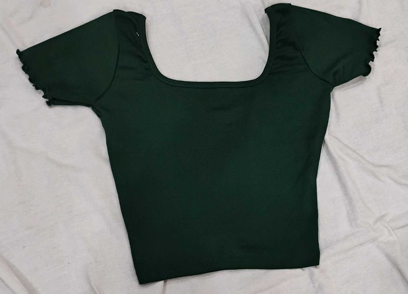 Front round neck,back deep neck,short sleeve crop