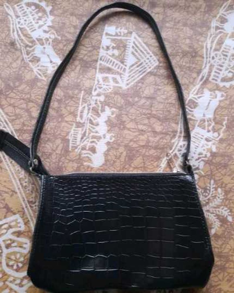 Chic Black Crocodile Texture Shoulder Bag