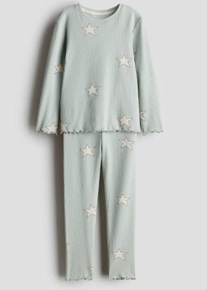 H&amp;M Star Print ribbed Pajama Set New piece