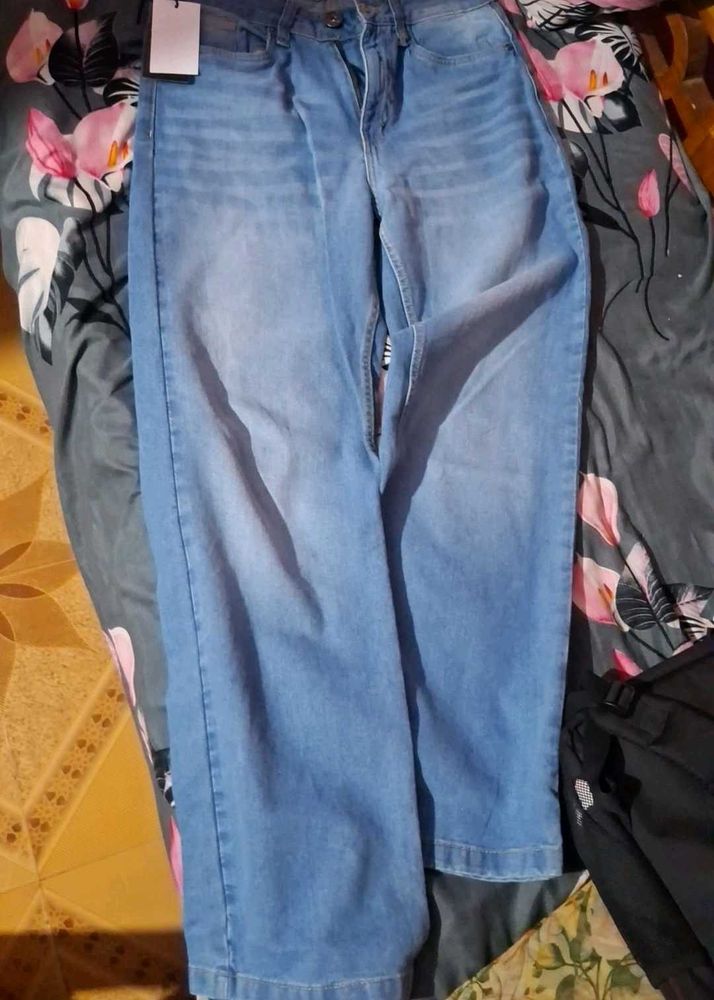 Light Wash Wide Leg Jeans