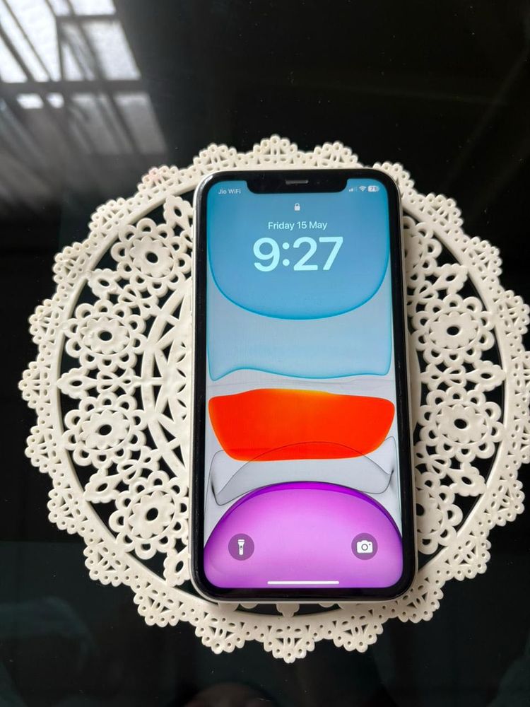 iPhone 11 (128GB )