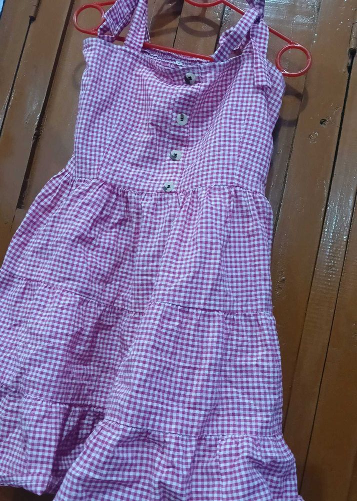 Chic Pink Gingham Tiered Dress