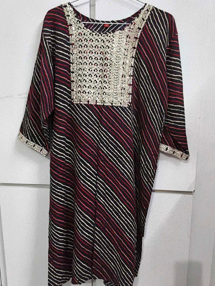 Embroidered Striped Kurta